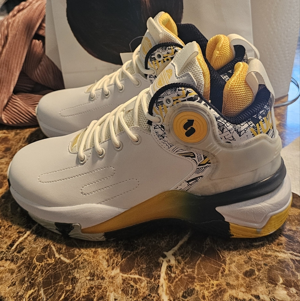 Shoes new
